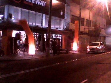SKY DANCERS CON LOGOS Y LUZ