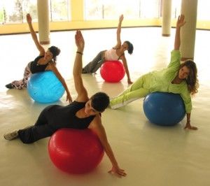 PELOTAS PARA PILATES EN VARIEDAD DE COLORES