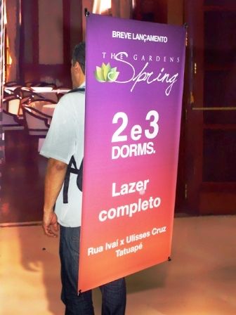 BANNERS IMPRESOS CON MOCHILA