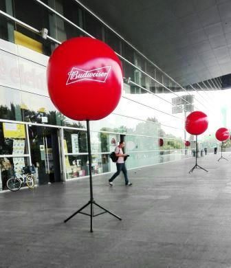 PELOTAS CON PEDESTAL