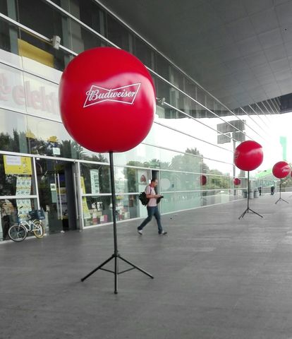 PELOTAS CON PEDESTAL