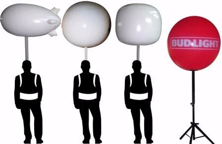 FIGURAS PUBLICITARIAS CON MOCHILA