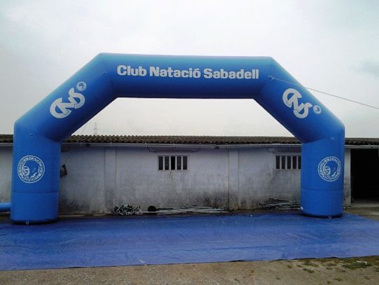 ARCOS INFLABLES CON PUBLICIDAD