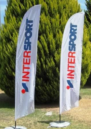 BANDERAS CON SU LOGOTIPO