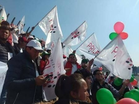 BANDERAS PARA CAMPAÑA